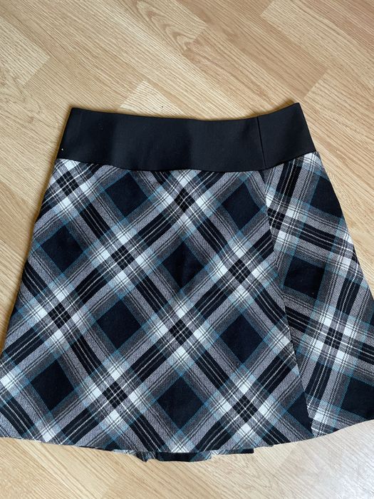 Fusta elastica in talie