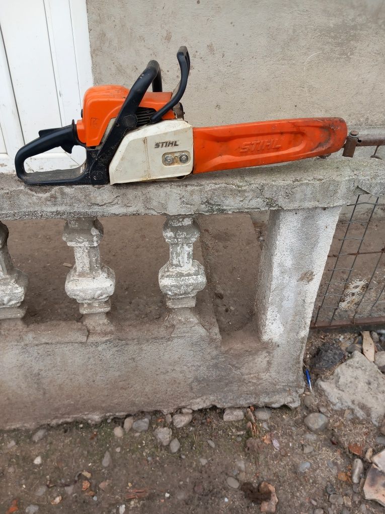 Vând drujba stihl ms 170 în stare foarte bună de funcționare