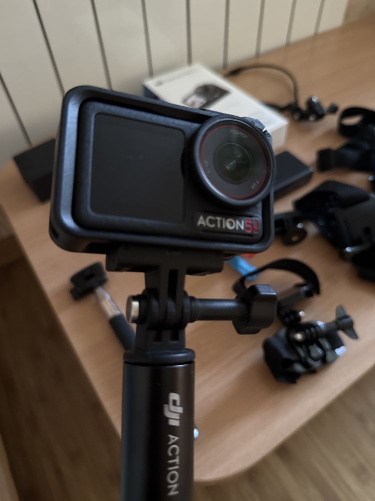 Dji action pro 5 +флешка 128гб+набор