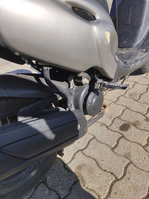 Scuter benzina 49 cm3 inmatriculat