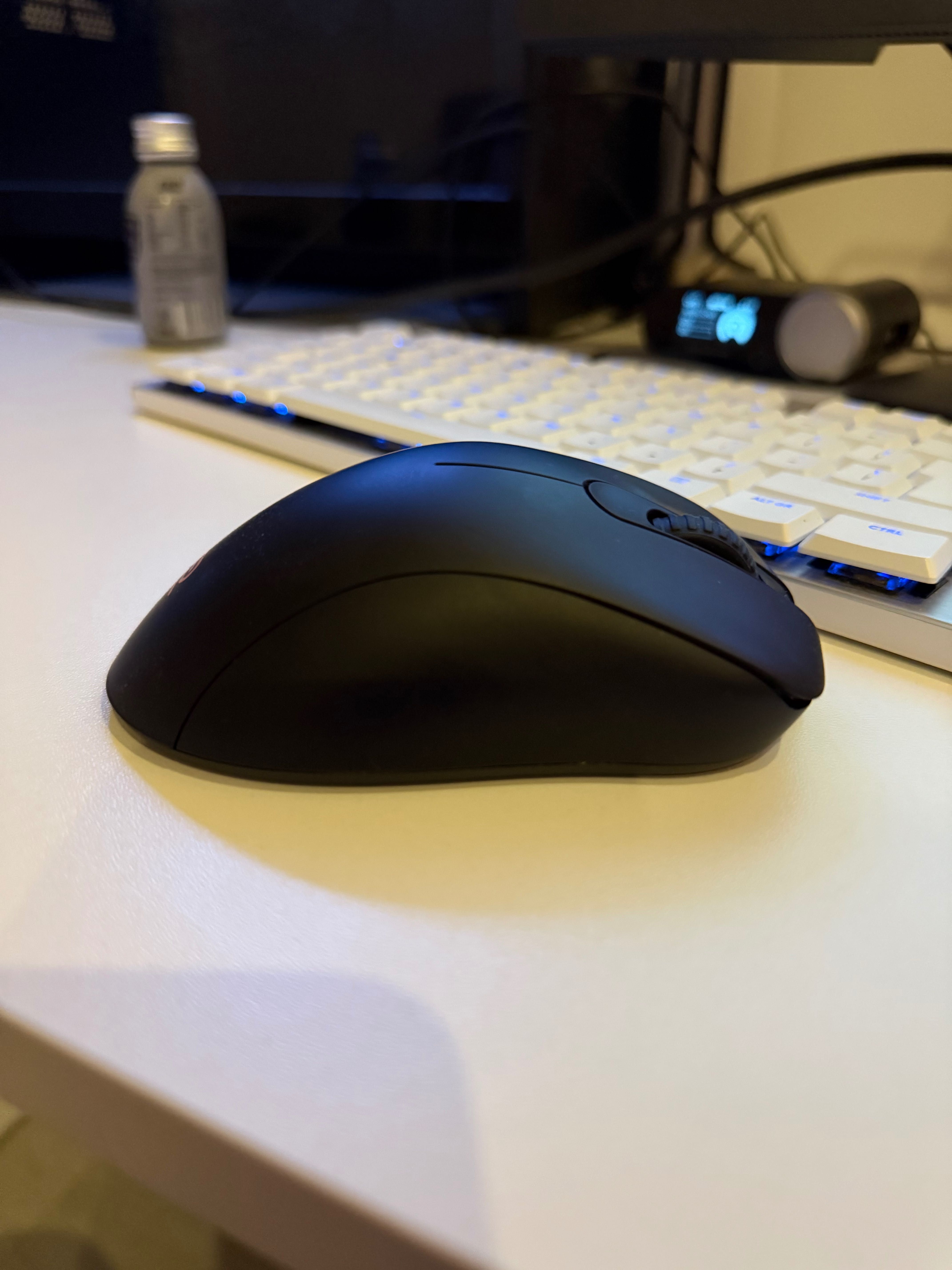 Zowie EC2-CW gaming mouse