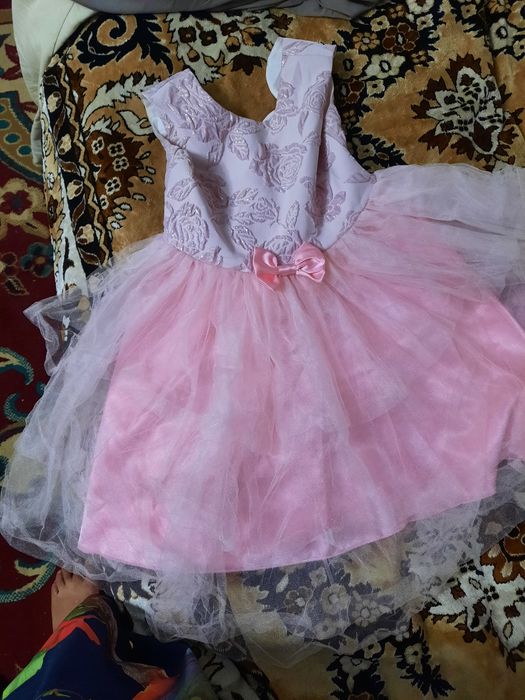 Детская одежда .нарядные платья для девочек