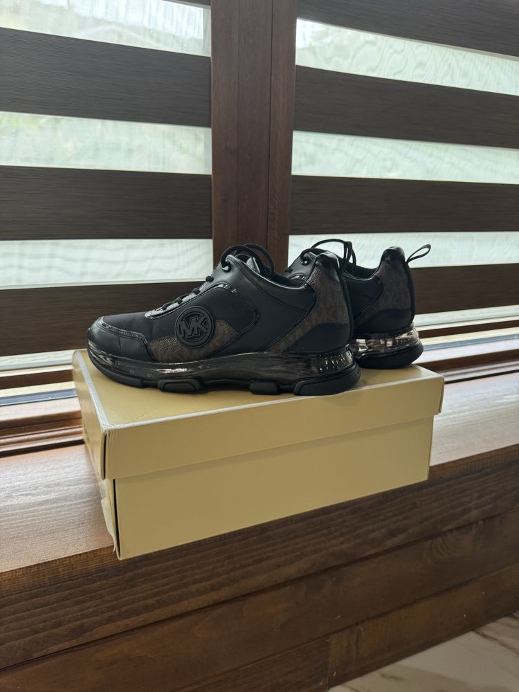 Спортни обувки Michael Kors