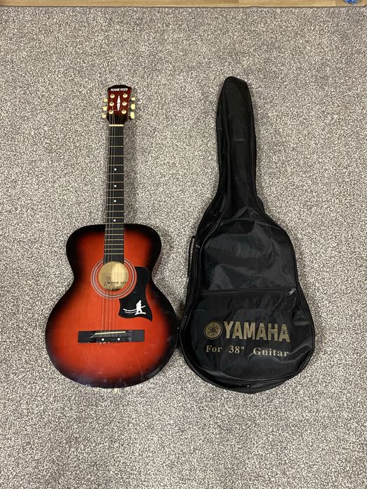 Продам гитару в отличном состоянии