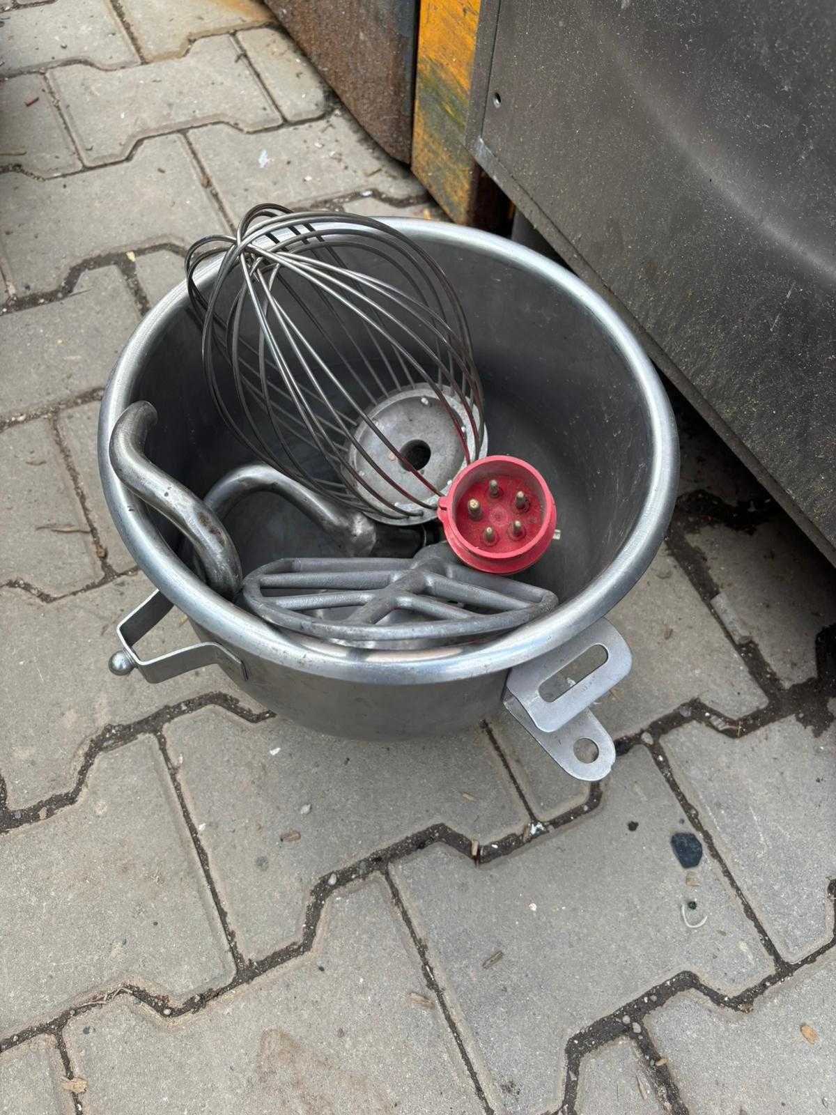 Mixer pentru creme 10l