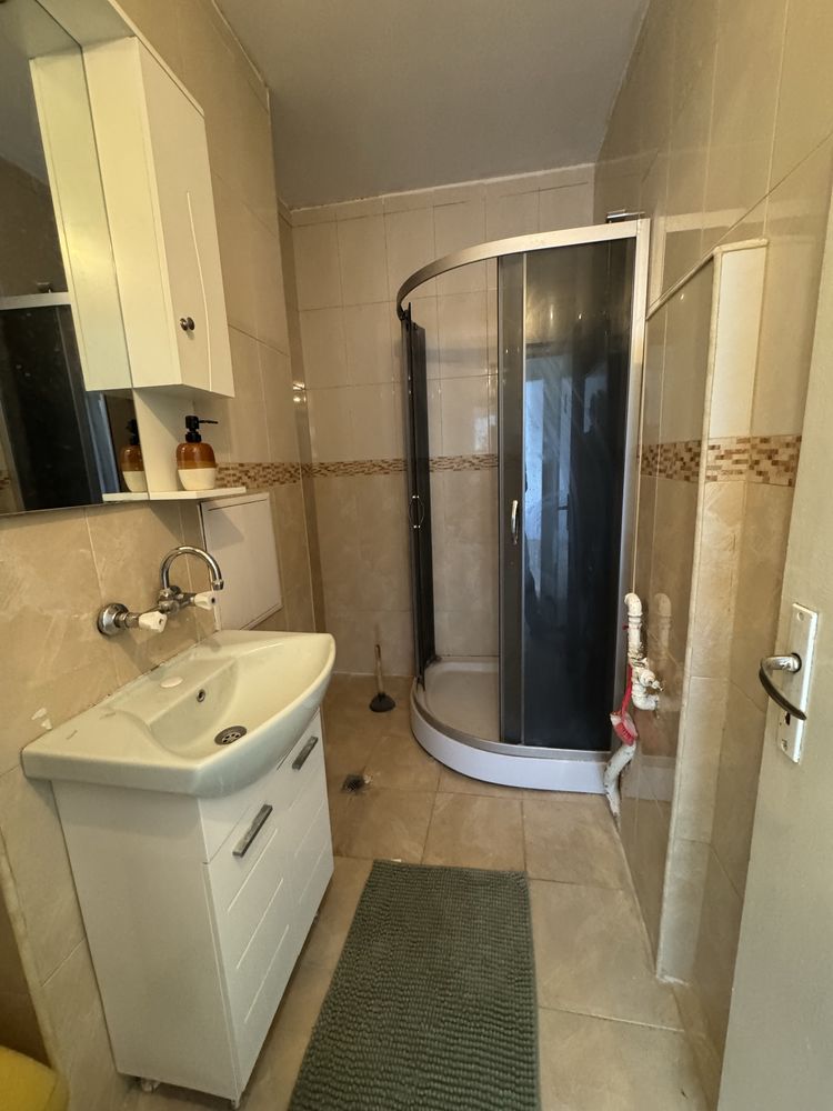 Продава апартамент три стаи и кухня в гр. Казанлък