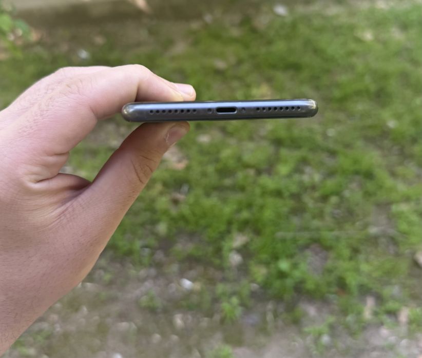Iphone 8 Plus 64gb Xolati ideal yomkst 77 Hama joyi ishlid ayb yoq