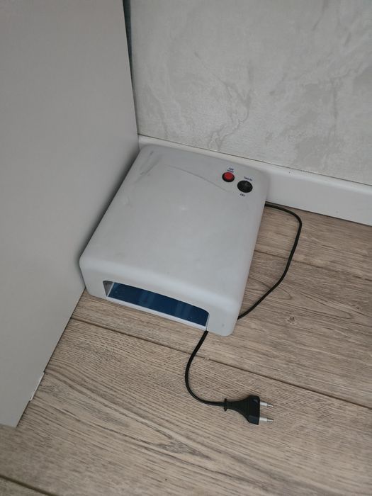 Лампа для маникюра