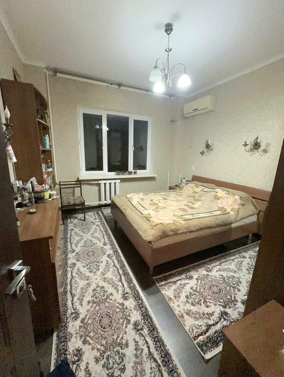 Благоустроенный 2-х этажный дом в микрорайоне "Шапагат".