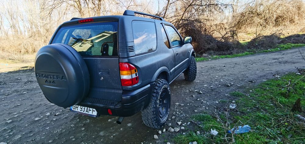 Opel Frontera B Sport 2.2D