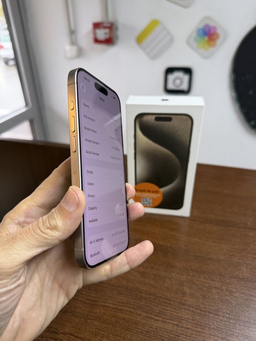 Vand Iphone 15 Pro 128Gb full box