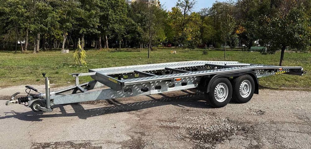 Платформа за кола