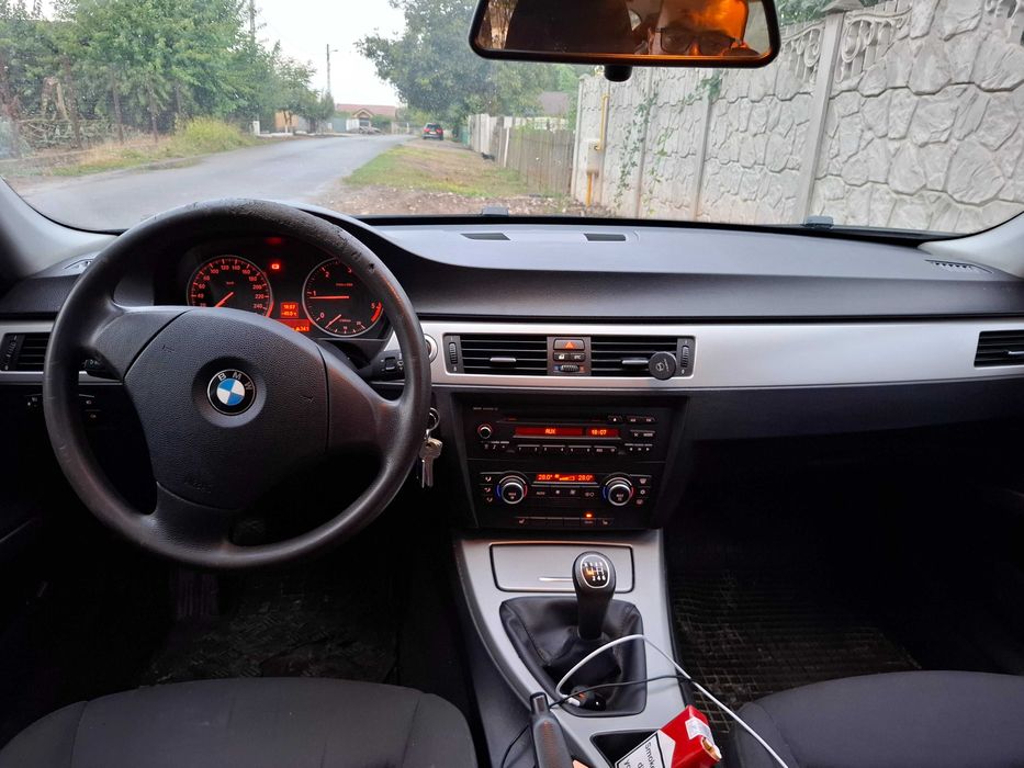Vand bmw E91 ,pret negociabil!!