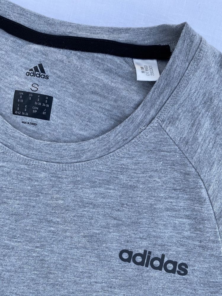 Adidas  2 бр. Дамски Тениски / S,М / Оригинал