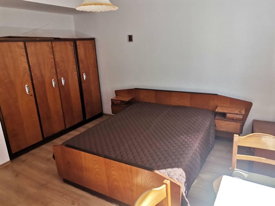 Дава се под наем Двустаен апартамент в Бургас, Лазур - 100 кв.м за 255 € - Снимка #4