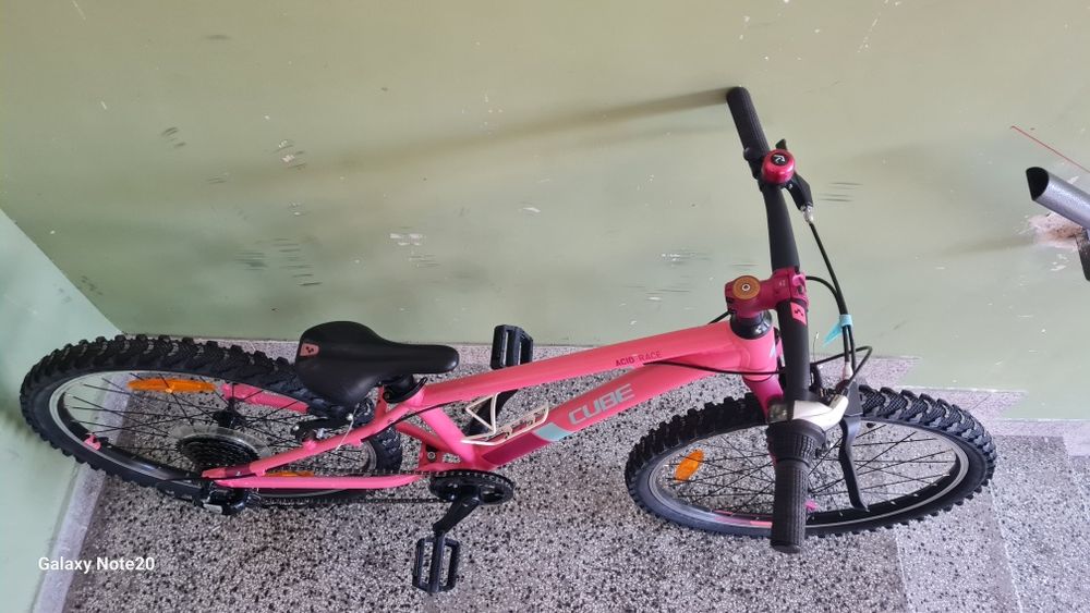Продавам Cube Acid Race 240 24 цола алуминиев детски велосипед/колело