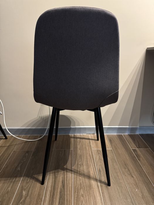 Трапезни столове