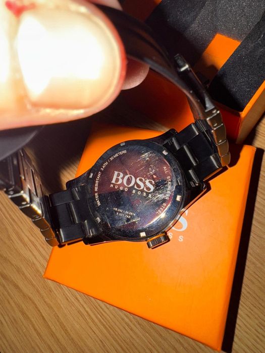 Ceas Hugo Boss HB.242.1.34.2814 - Elegant și Sportiv