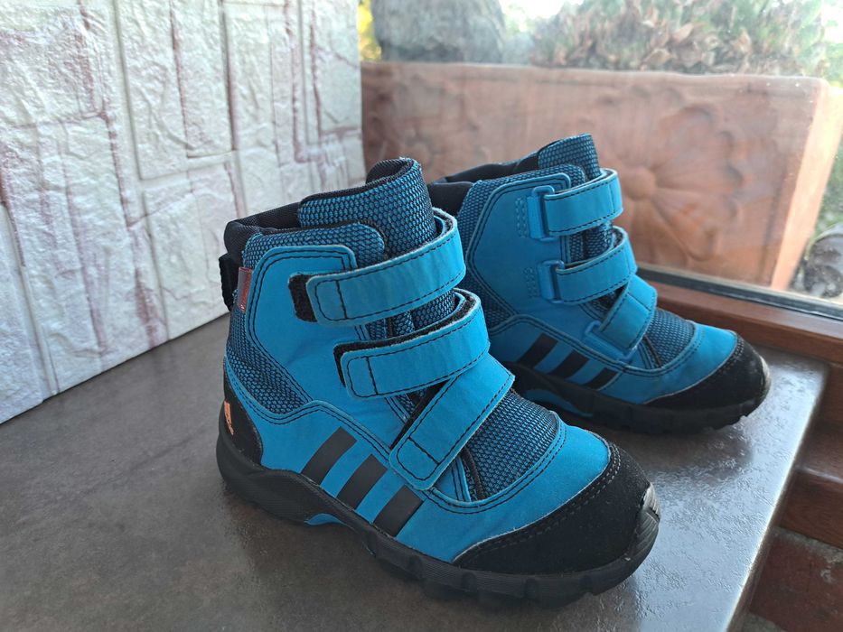 детски ботуши,зимни обувки,боти,апрески,Adidas номер26 за момче,адид