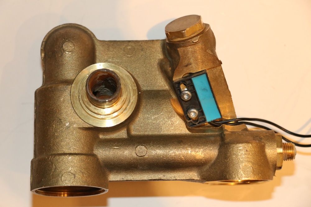 Grup fluxostat si senzor ACM Centrala Bosch ZW24-2 DH AE23 S5900