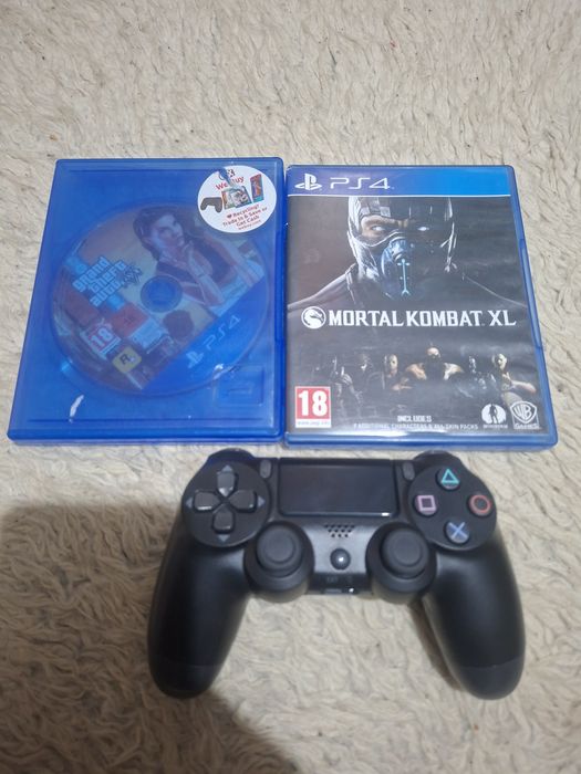Joistik ps4 si 2 cd-uri ps4