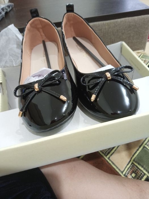 Продам женскую обувь р.41