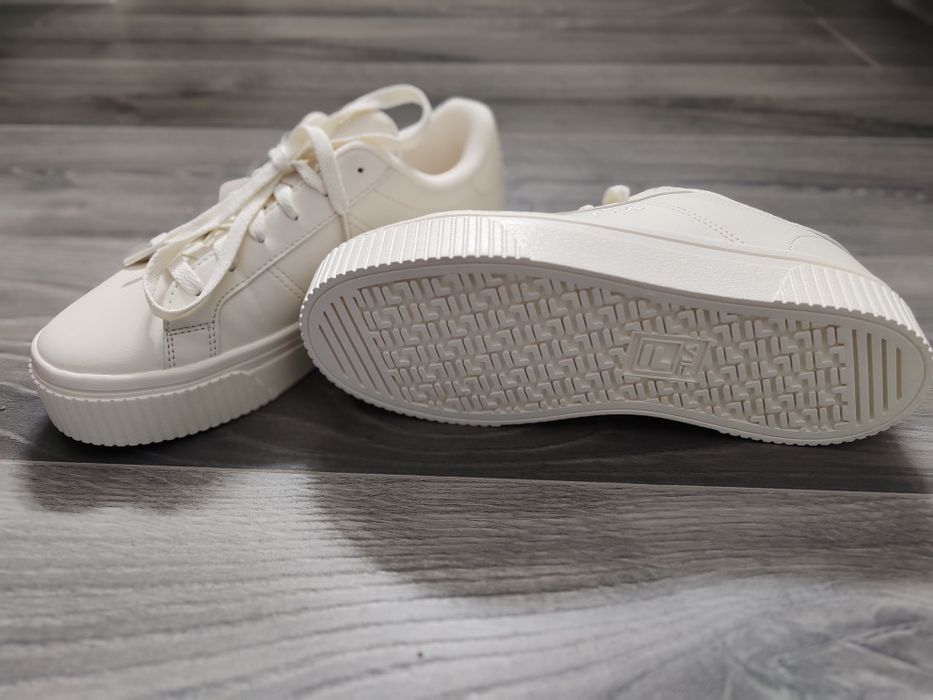 Ghete/adidași de vanzare