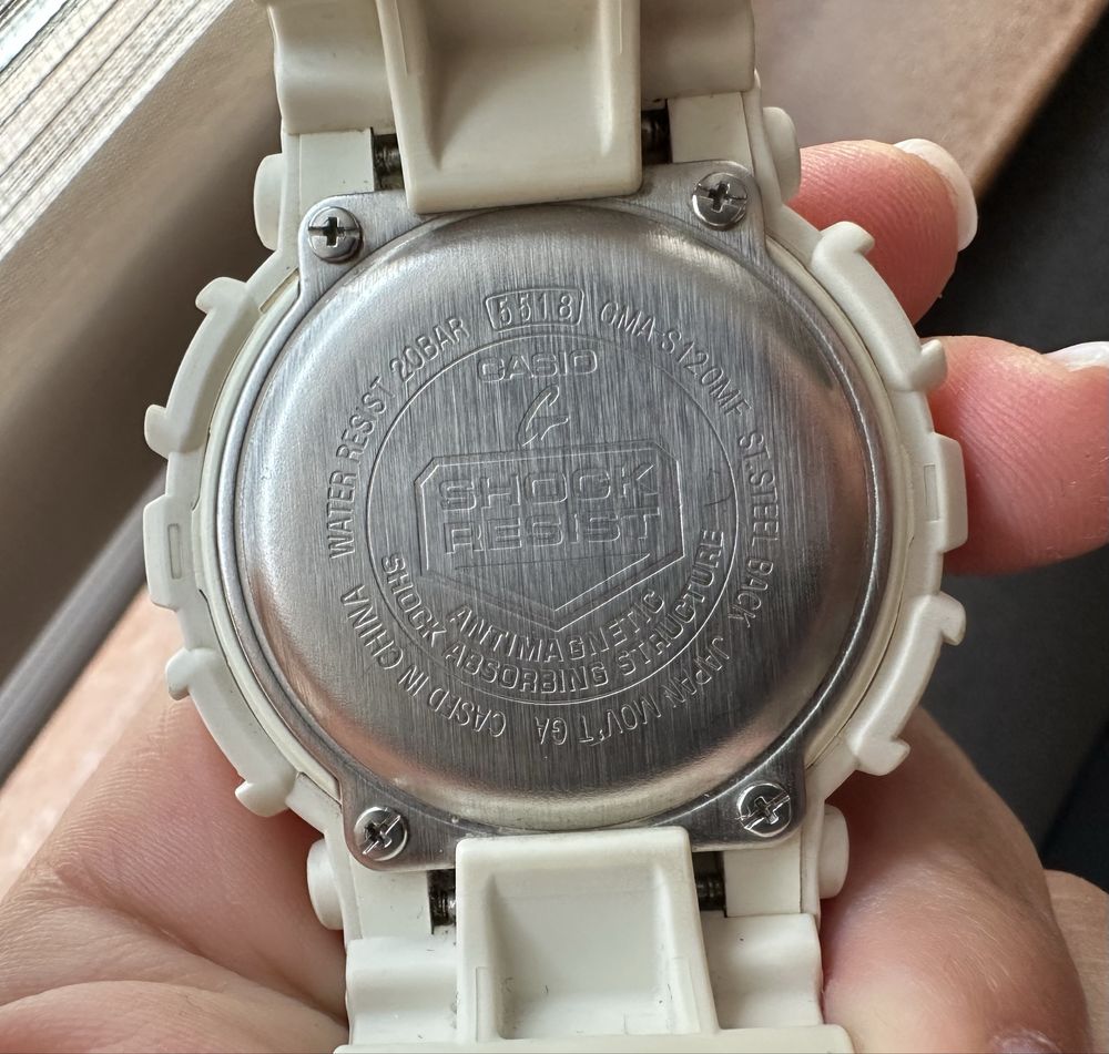 Часовник Casio G-shock