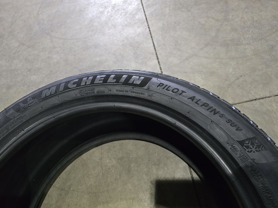 275/45/21 MICHELIN 4бр