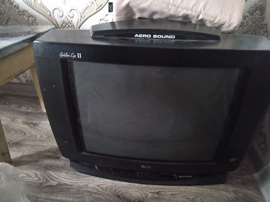 Продам телевира 2 шт всё 8000