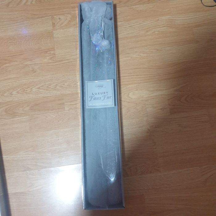 Sticle care se pune apa calda imblanite