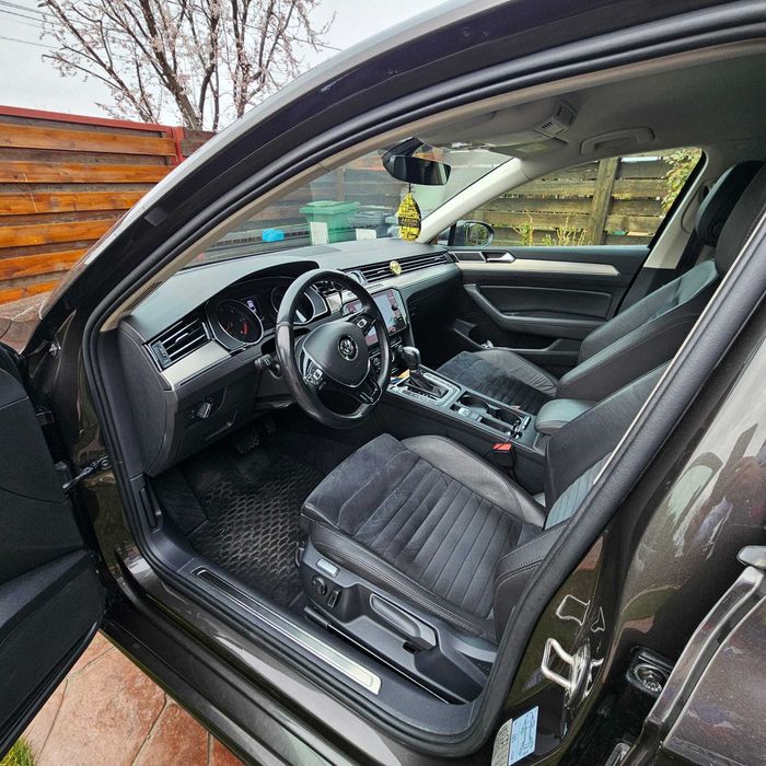 Volkswagen Passat 2.0 TDI DSG 4Motion R-Line 190cp