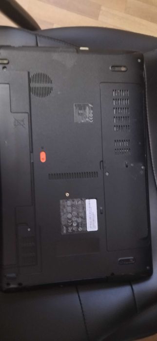 лаптоп  ACER с windows 10