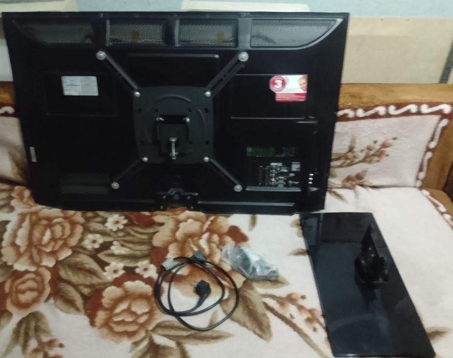 Продам Телевизор  LG  б/у.