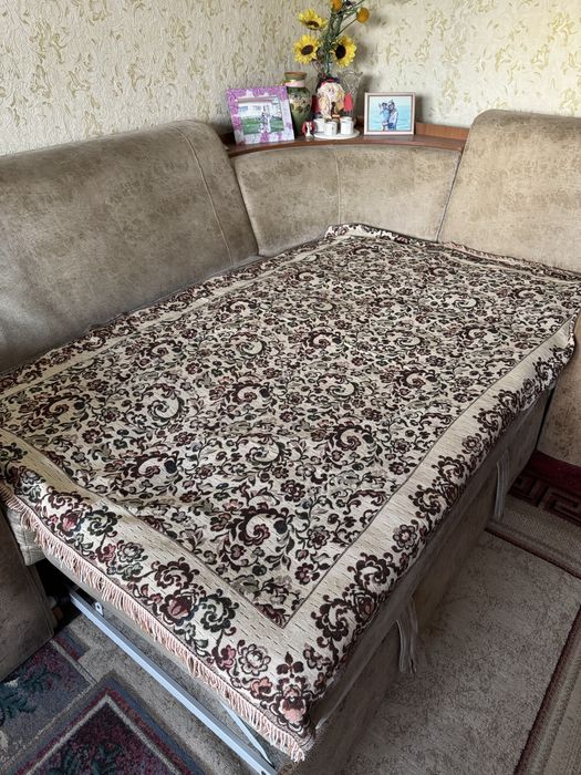 Продам недорого дивандеки- покрывала