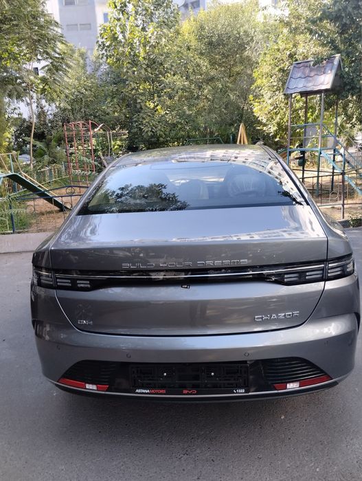 BYD CHAZOR 2025, 3 pozitsiya gibrid, tokda 120 km yuradi