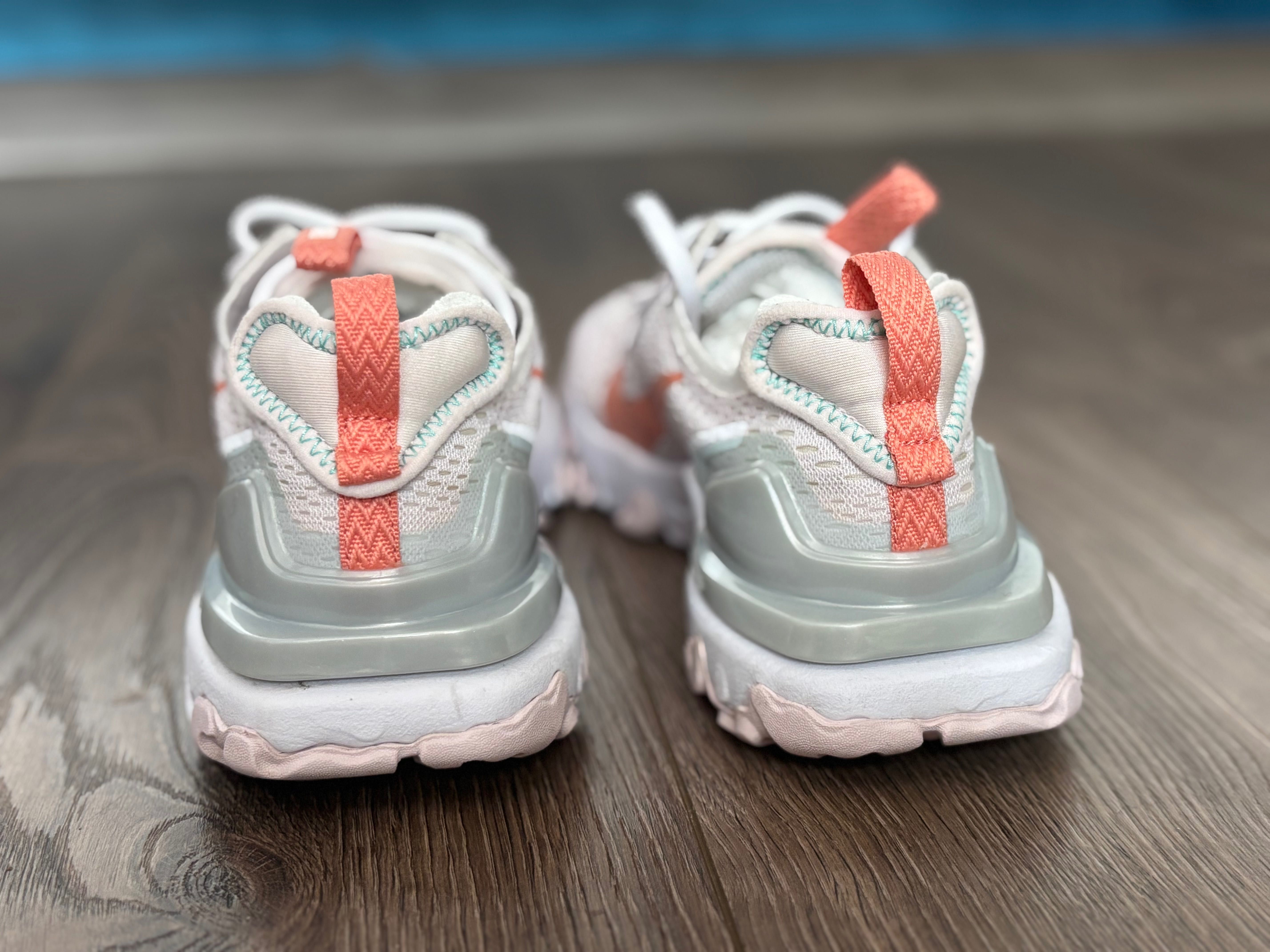 Дамски маратонки Nike React