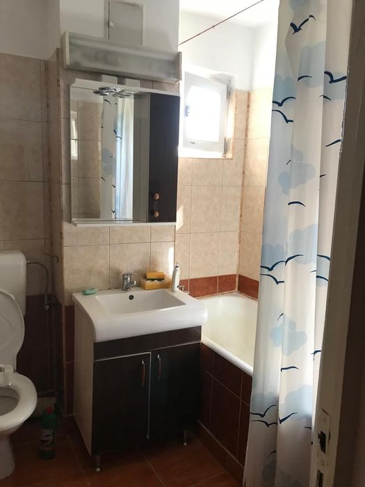 Inchiriez apartament Prundu