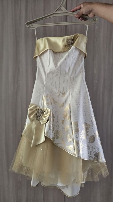 Платье с корсетом