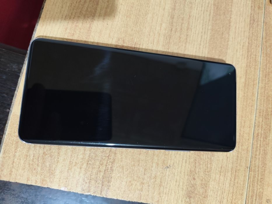 Vand telefon xiaomi mi11