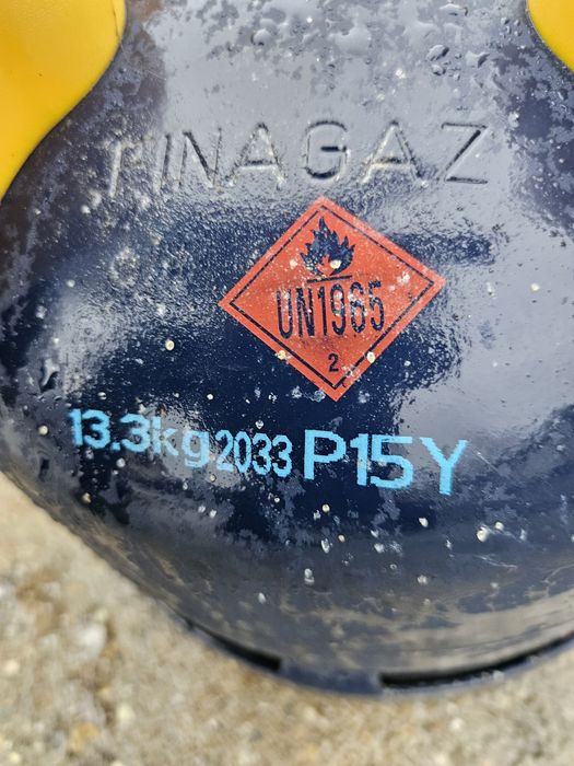 Nu trimit. Este plina cu gazButelie englezeasca rulota camper cu maner