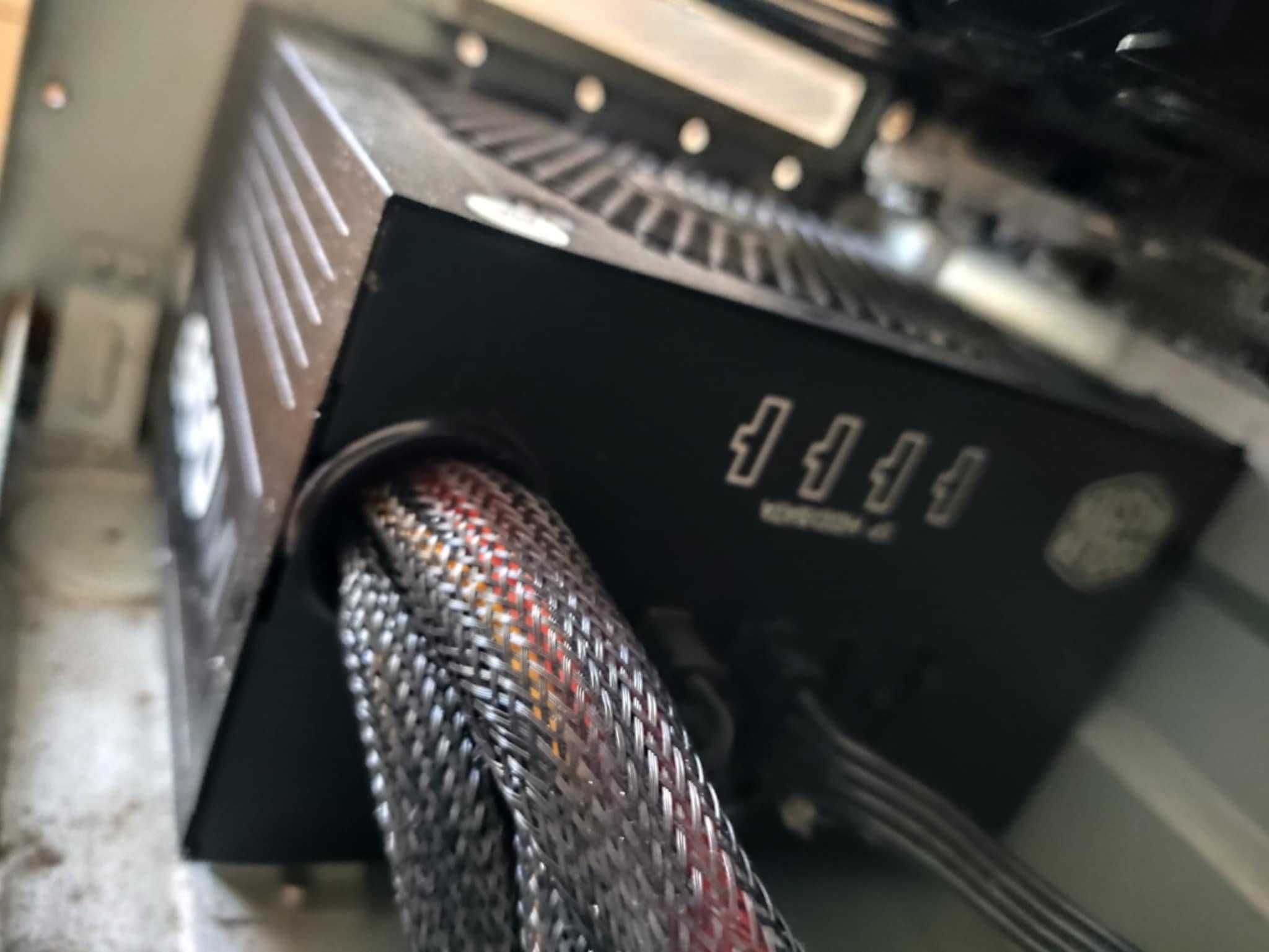 Sursa Cooler Master GM650, 650W, 80+ Bronze , PFC activ, Semi Modulara