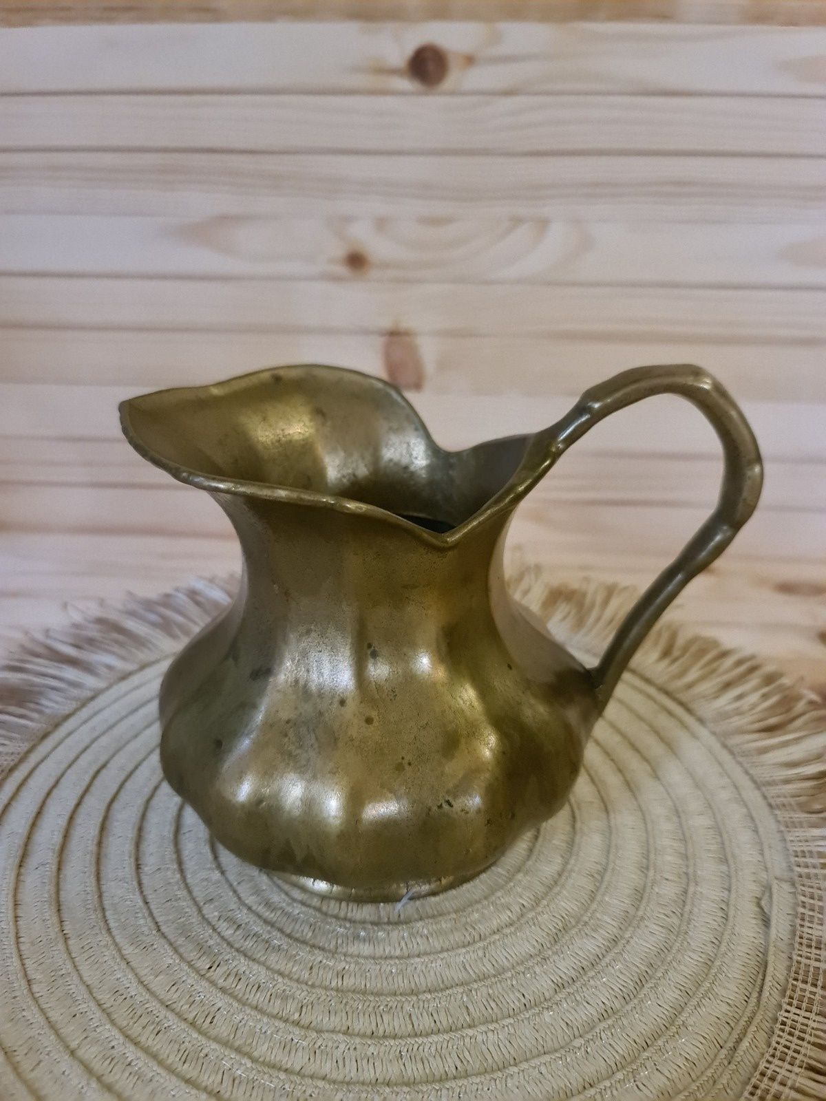 Carafa din bronz masiv