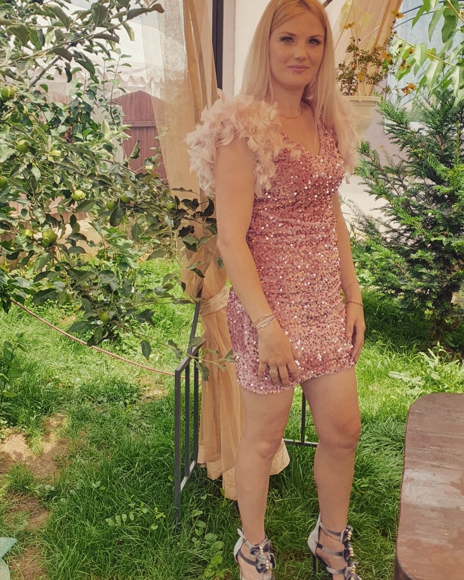 Rochie de ocazie făcută pe comandă