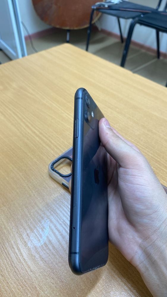 Iphone 11 64gb док каробка есть