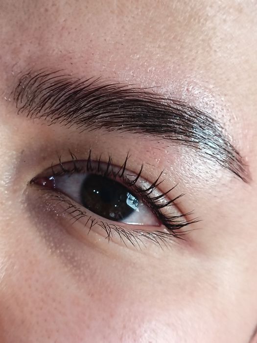 Наращивание ресниц качественно и красиво