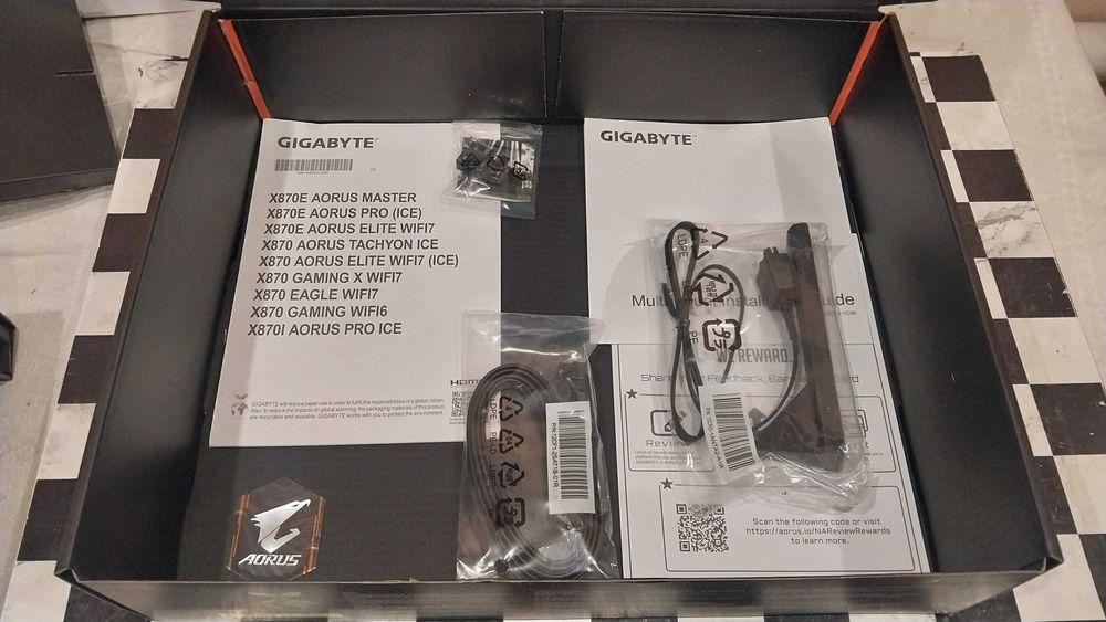 Новая Материнская плата GIGABYTE X870E AORUS ELITE WIFI7 сокет AMD AM5