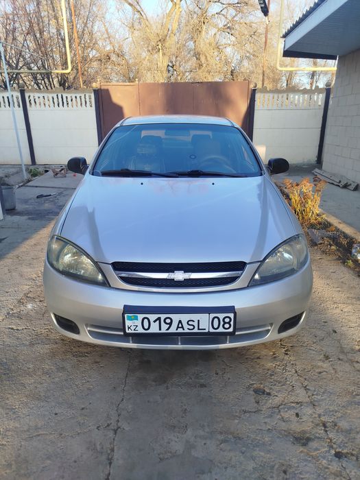 Шевролет лакести