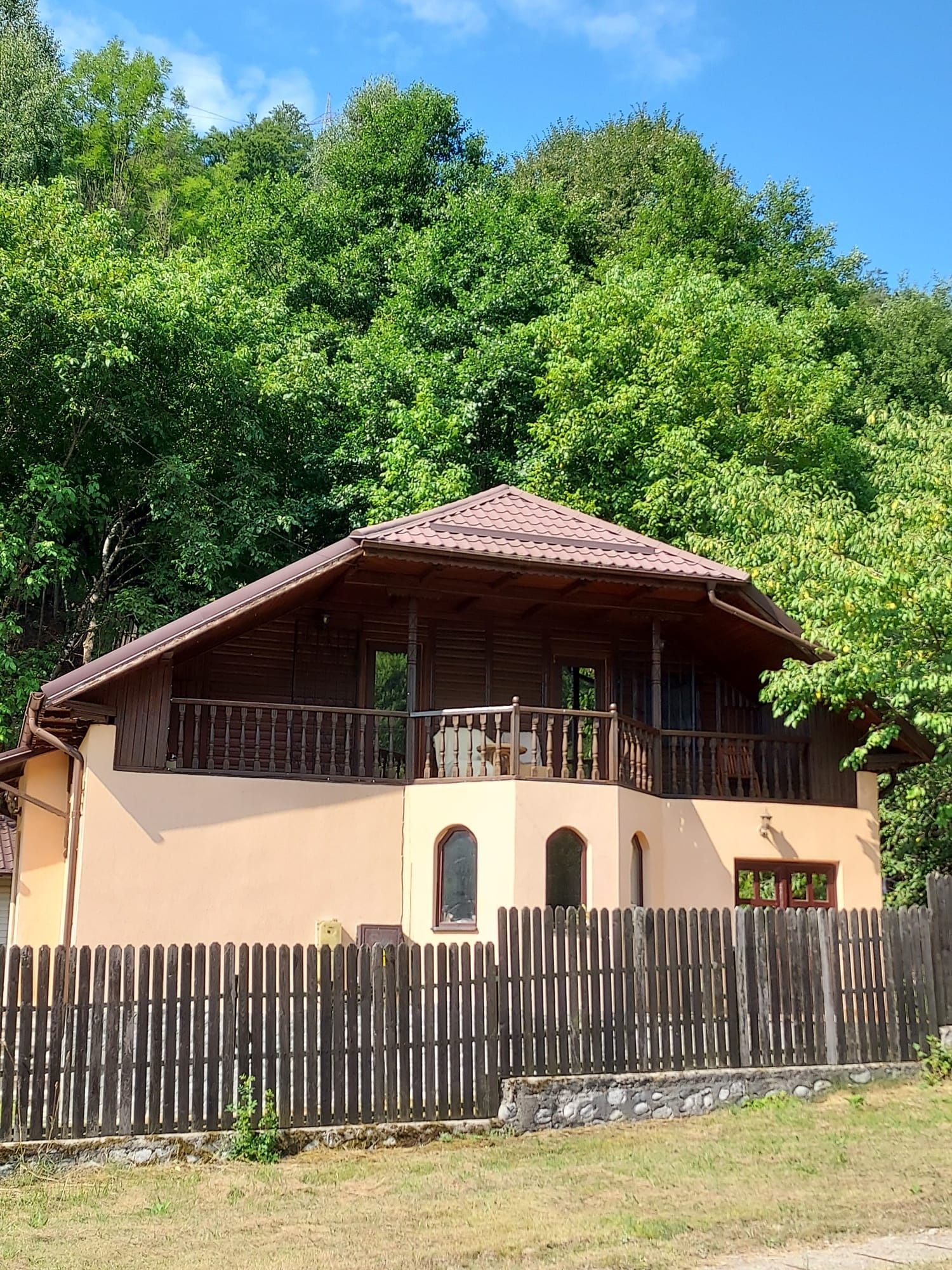Casa de vanzare în Comuna Malaia  jud Valcea