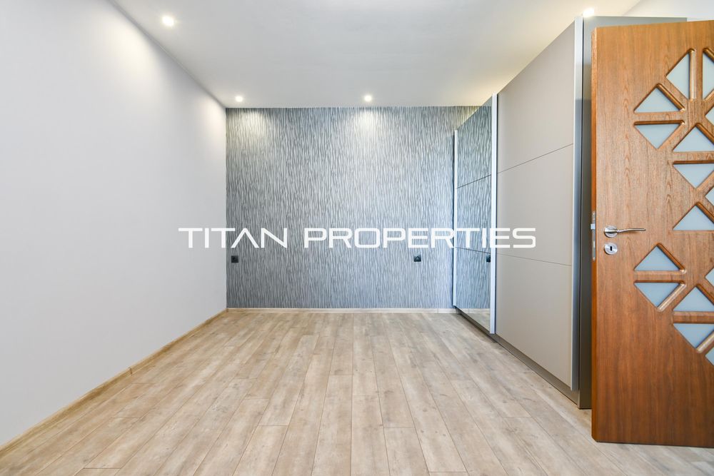 Продава се Тристаен апартамент в София, Люлин 8 - 100 кв.м за 3000 €/кв.м - Снимка #8